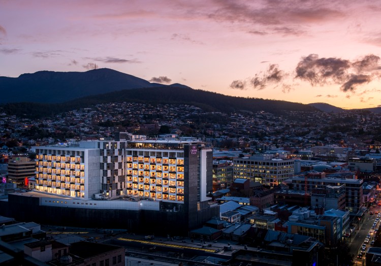 Crowne Plaza Hobart